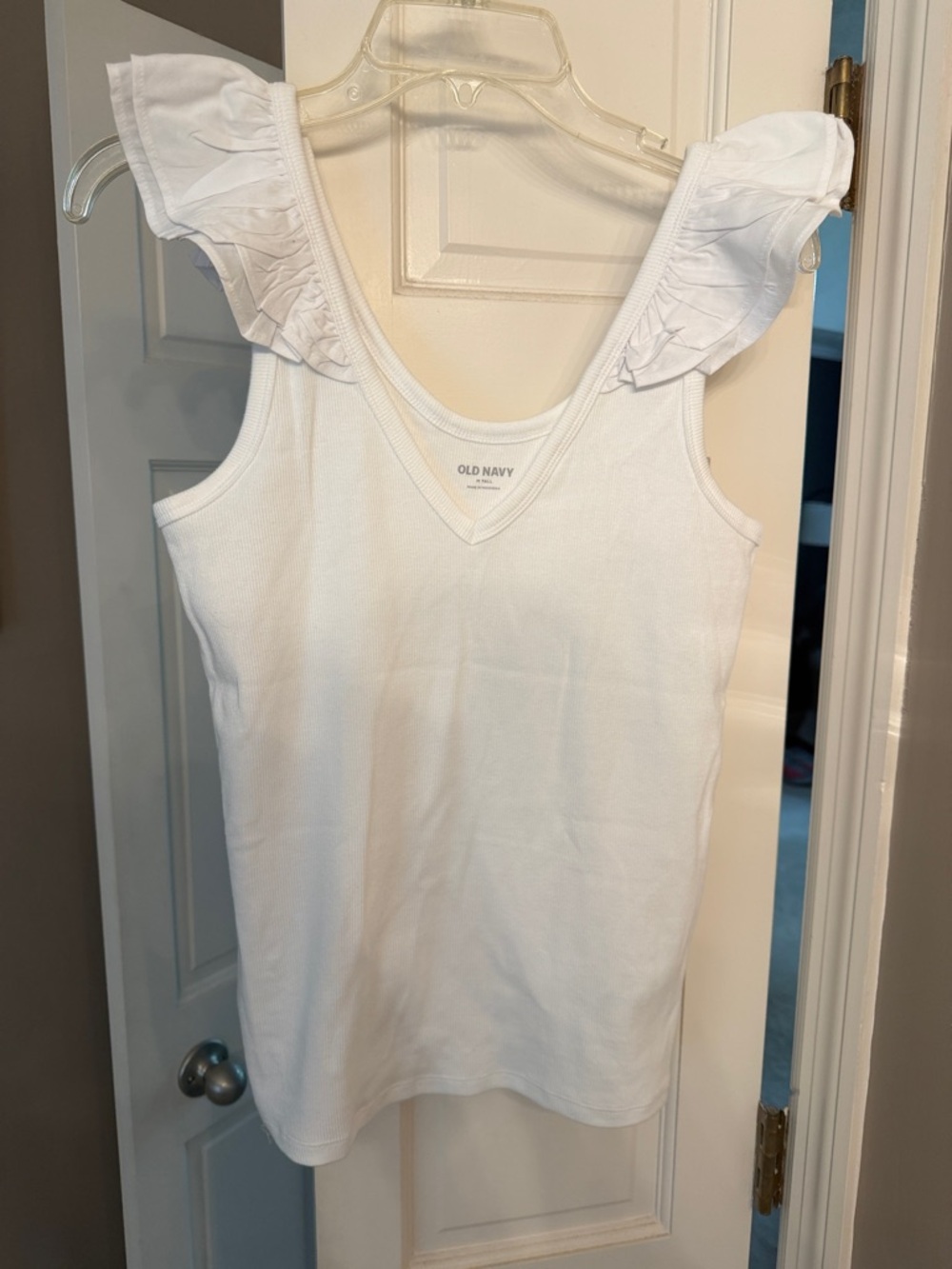 Old Navy White Ruffle Strap Ribbed V-Neck Tank - Picture 7 of 8
